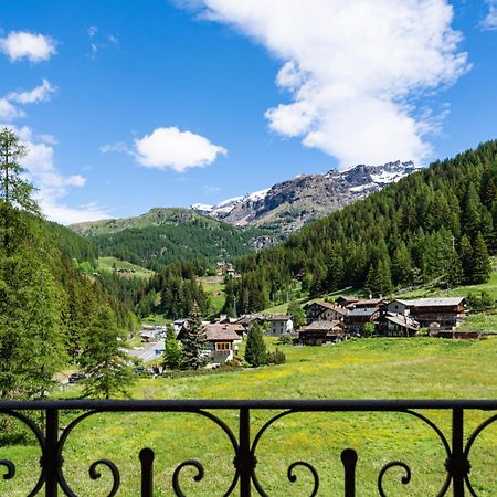 Albergo Monte Cervino Champoluc Buitenkant foto