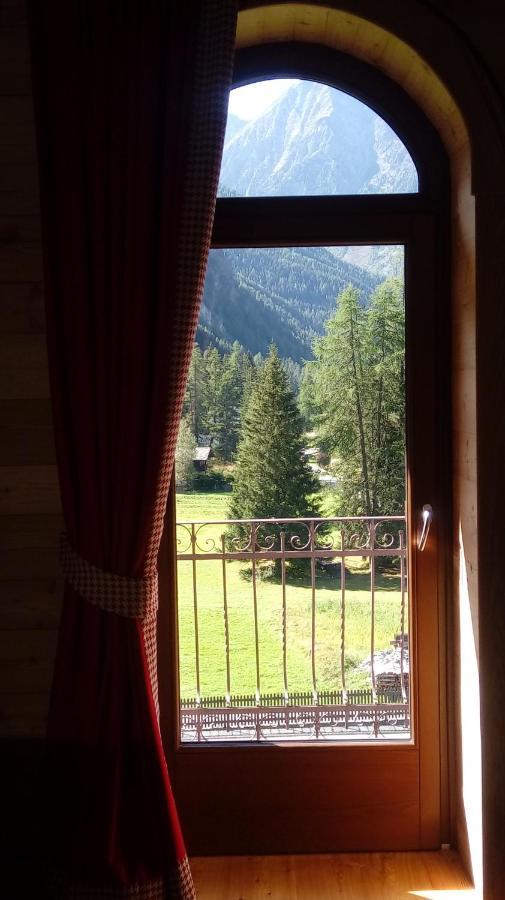 Albergo Monte Cervino Champoluc Buitenkant foto