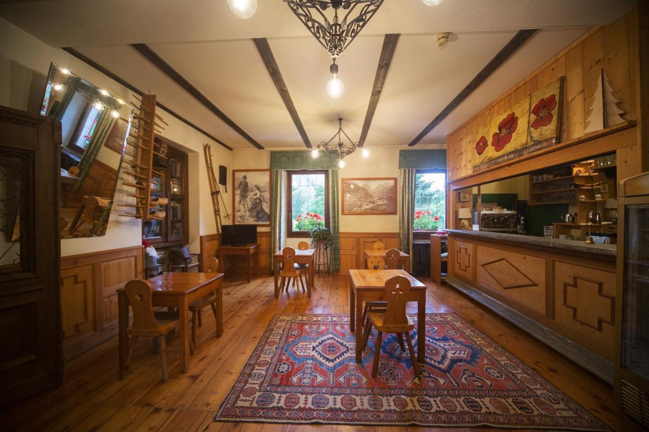 Albergo Monte Cervino Champoluc Buitenkant foto